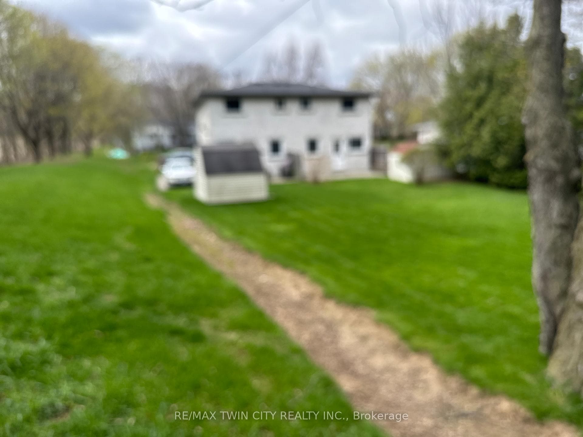 85 Elm Street photo 21