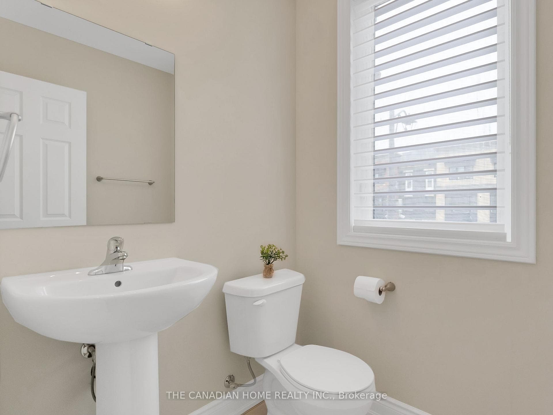 12 Marvin Avenue photo 19