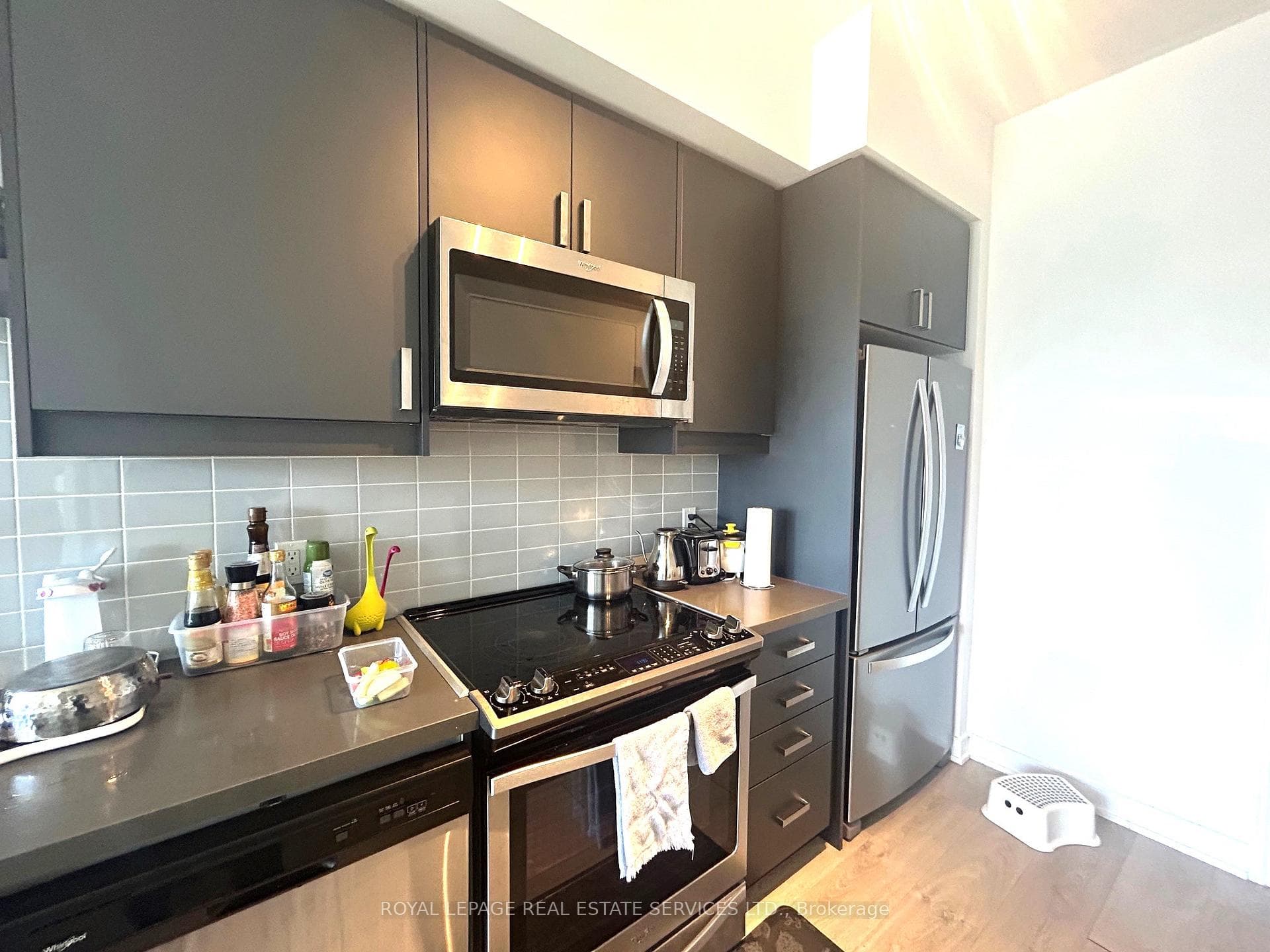 50 Wellesley Street Unit 2306 photo 7
