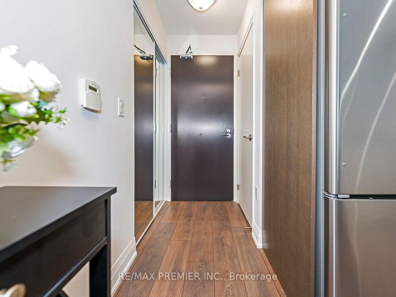 9 Valhalla Inn Road Unit 609 photo 6