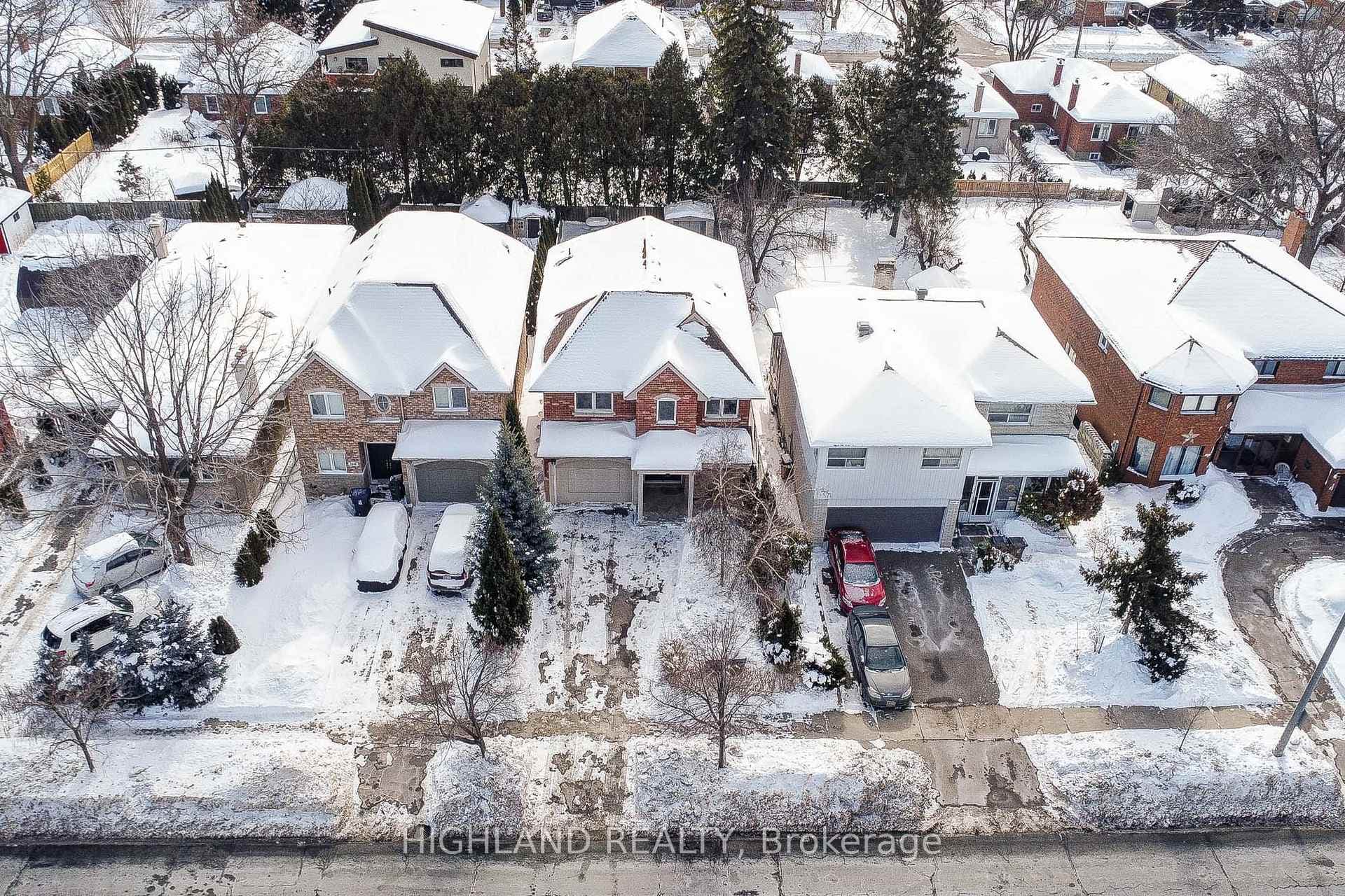 3971 Bloor Street photo 4