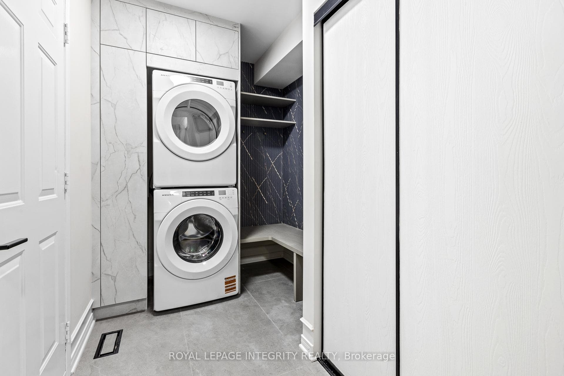 1031 Unicorn Avenue photo 17