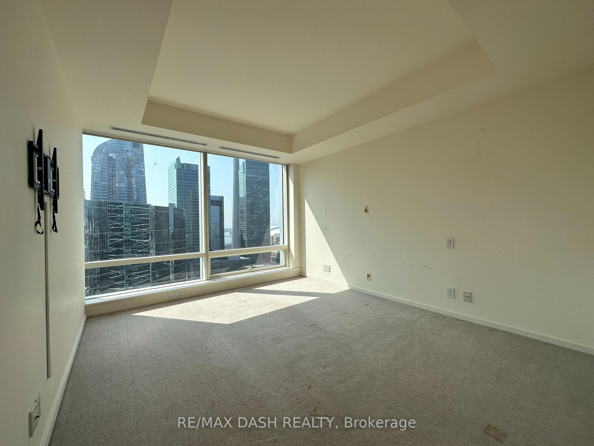180 University Avenue Unit 3209 photo 37