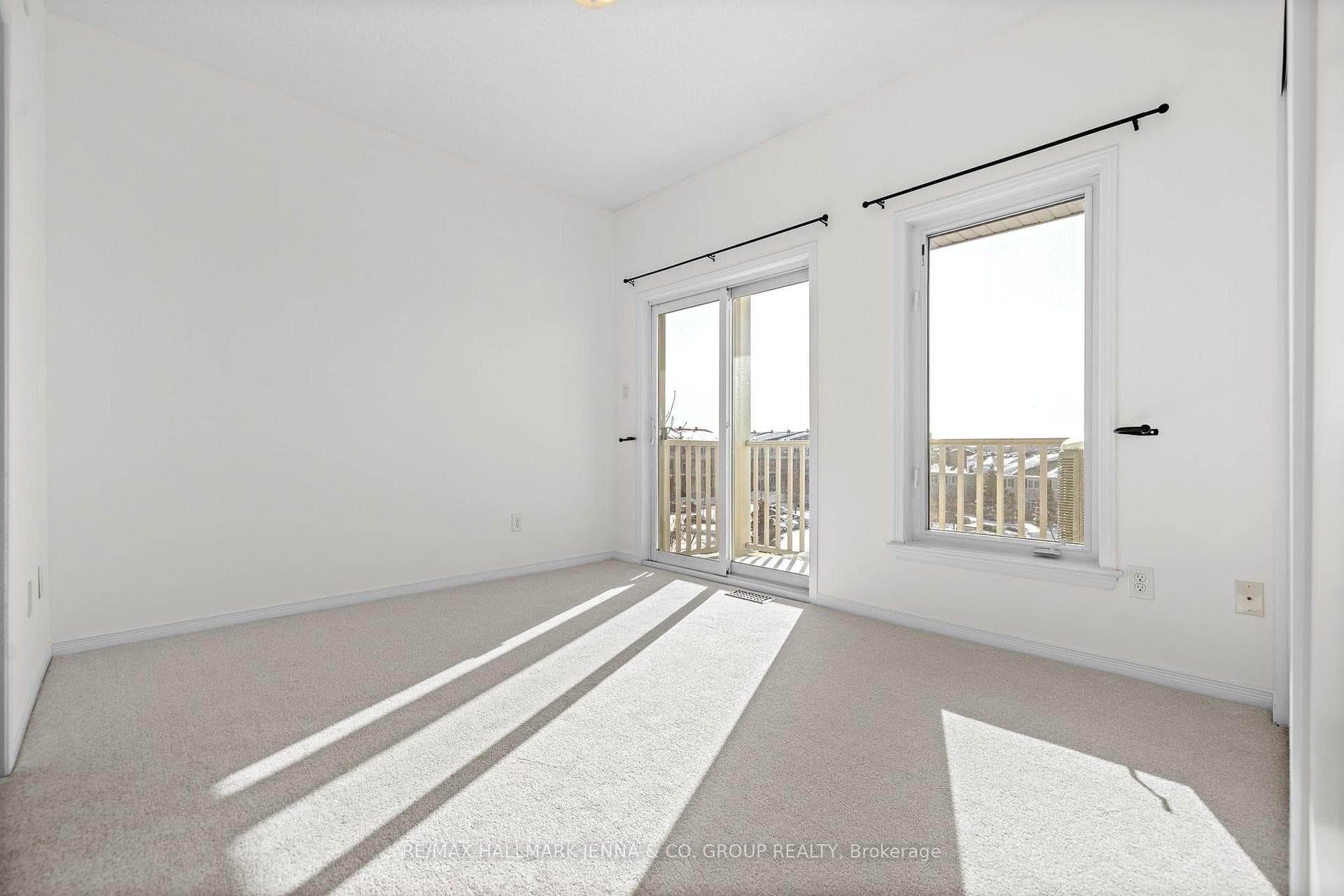 2561 Longfields Road photo 25