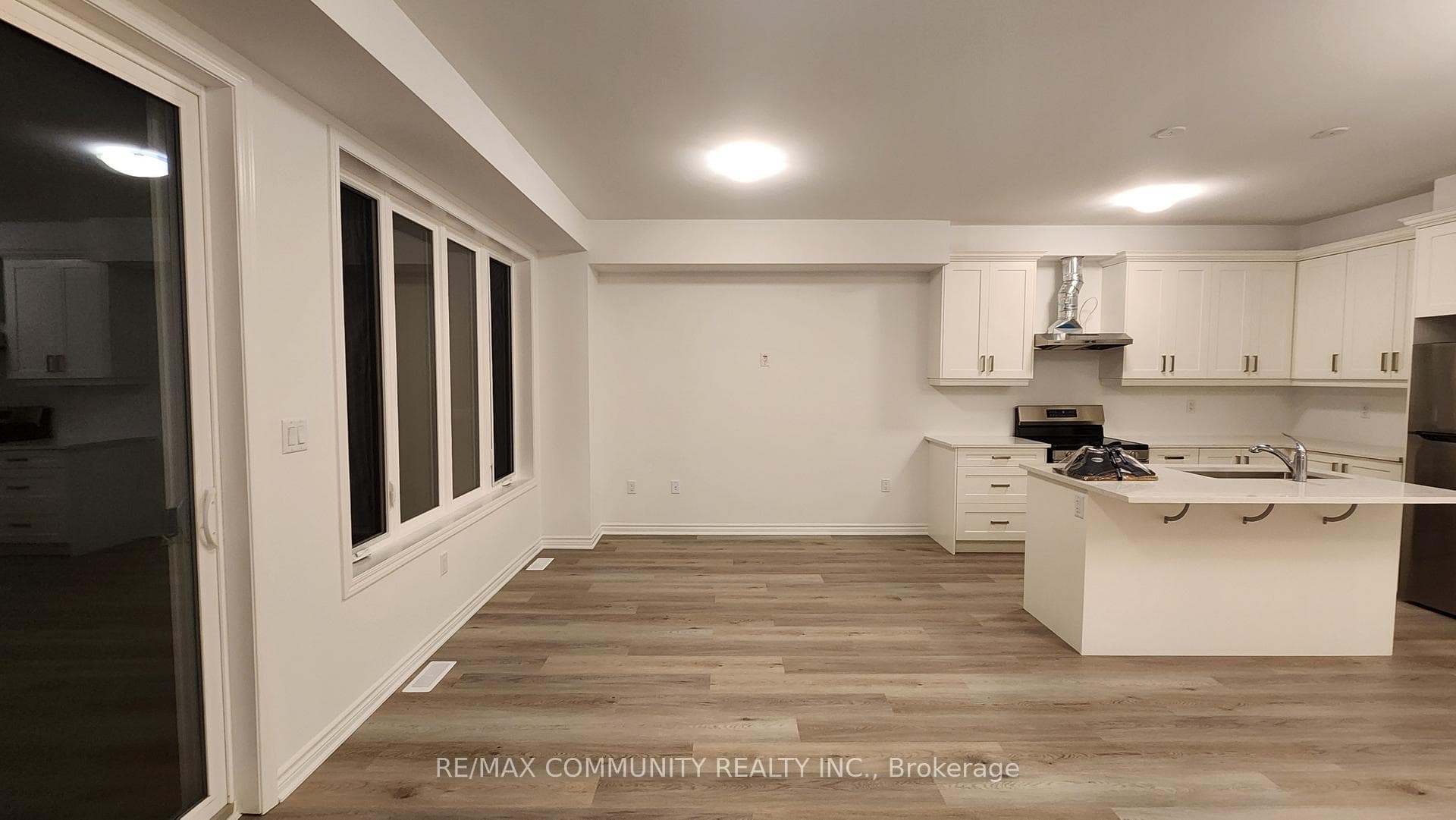 1766 Mineral Spgs Way photo 10