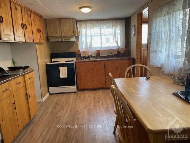 322 PERRY Street photo 23