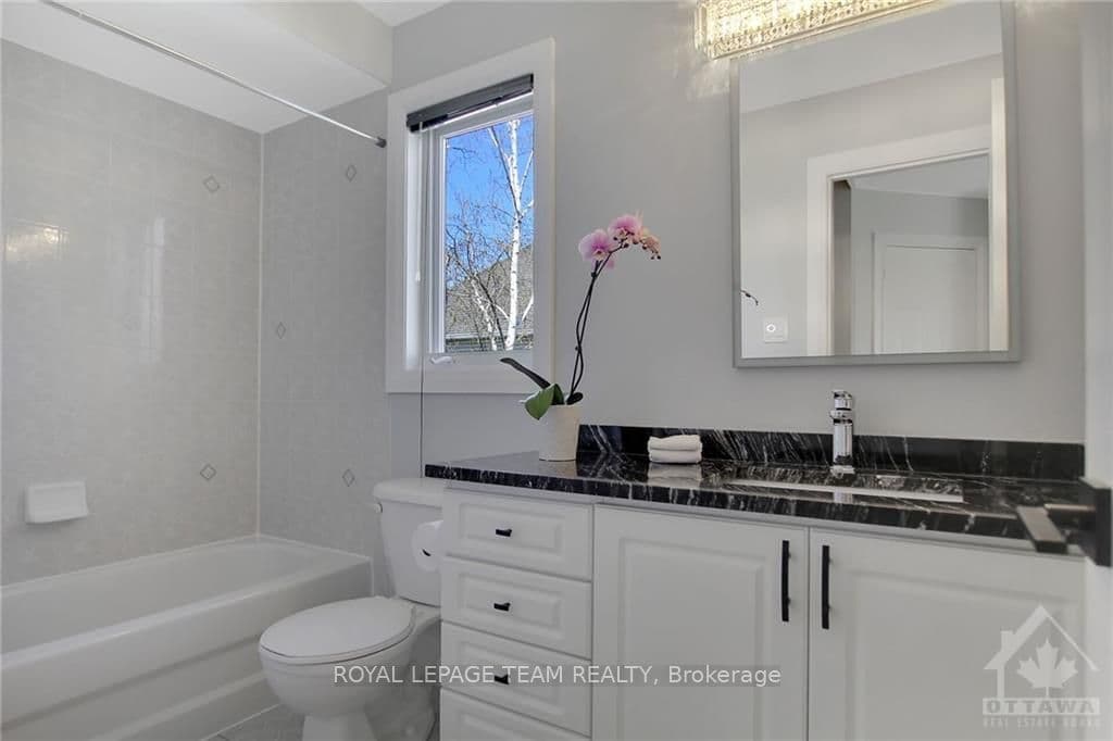 60 BIRCHFIELD Avenue photo 24