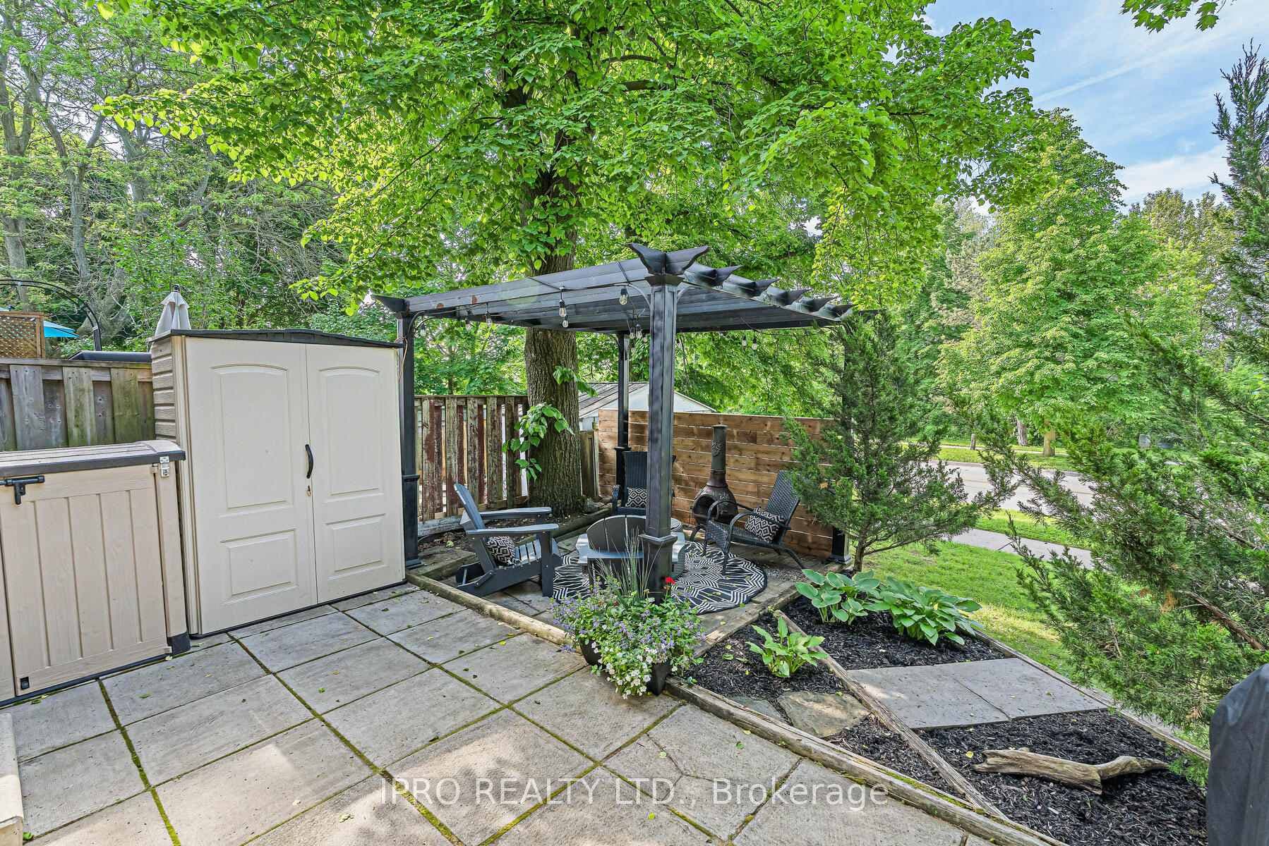 243 Kingham Road Unit 243 photo 30