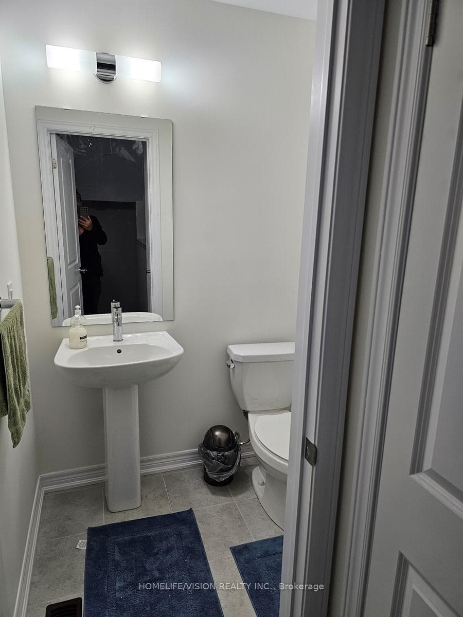 10 Birmingham Drive Unit 123 photo 7