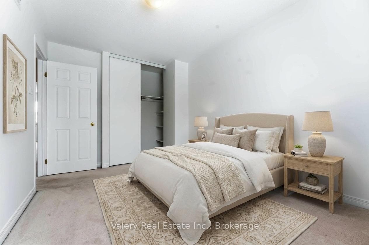 62 Astoria Crescent photo 21