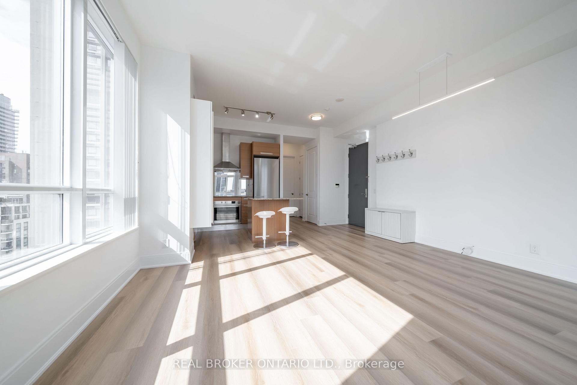 21 Balmuto Street Unit 2202 photo 11