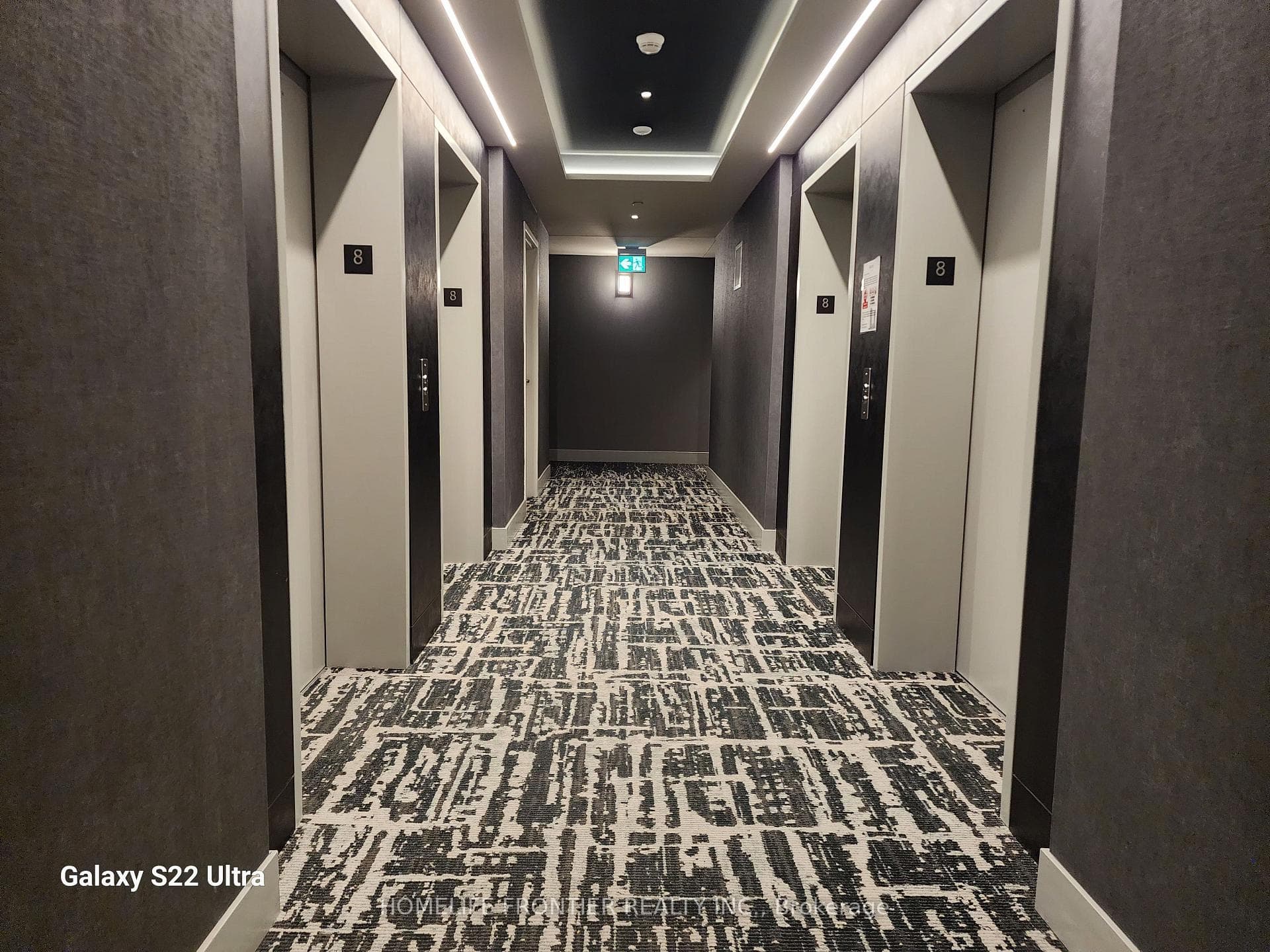 50 Upper Mall Way Unit B802 photo 1