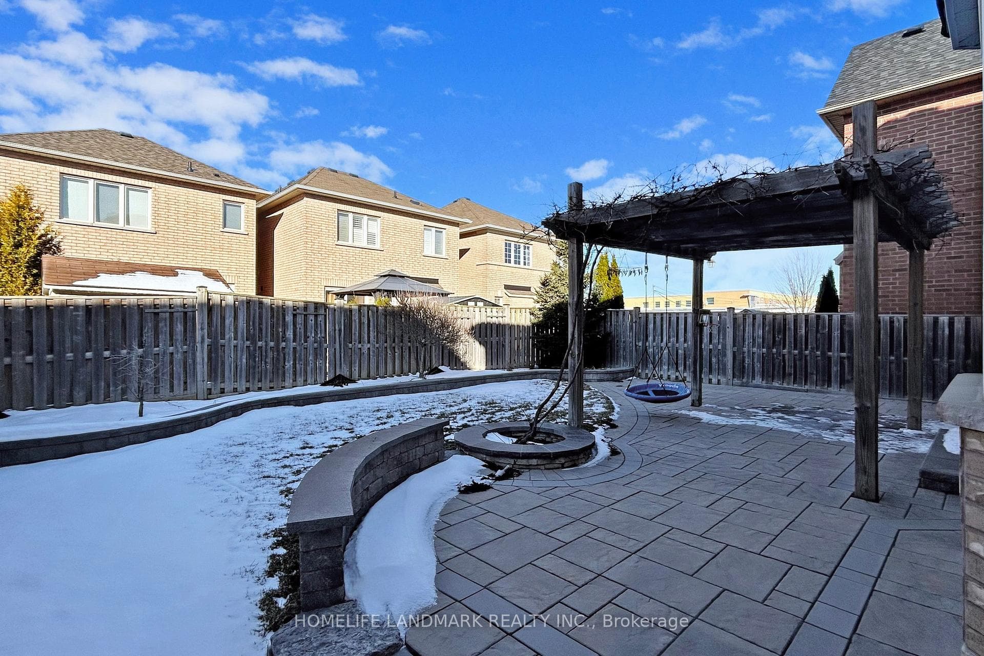 84 Yakefarm Boulevard photo 37