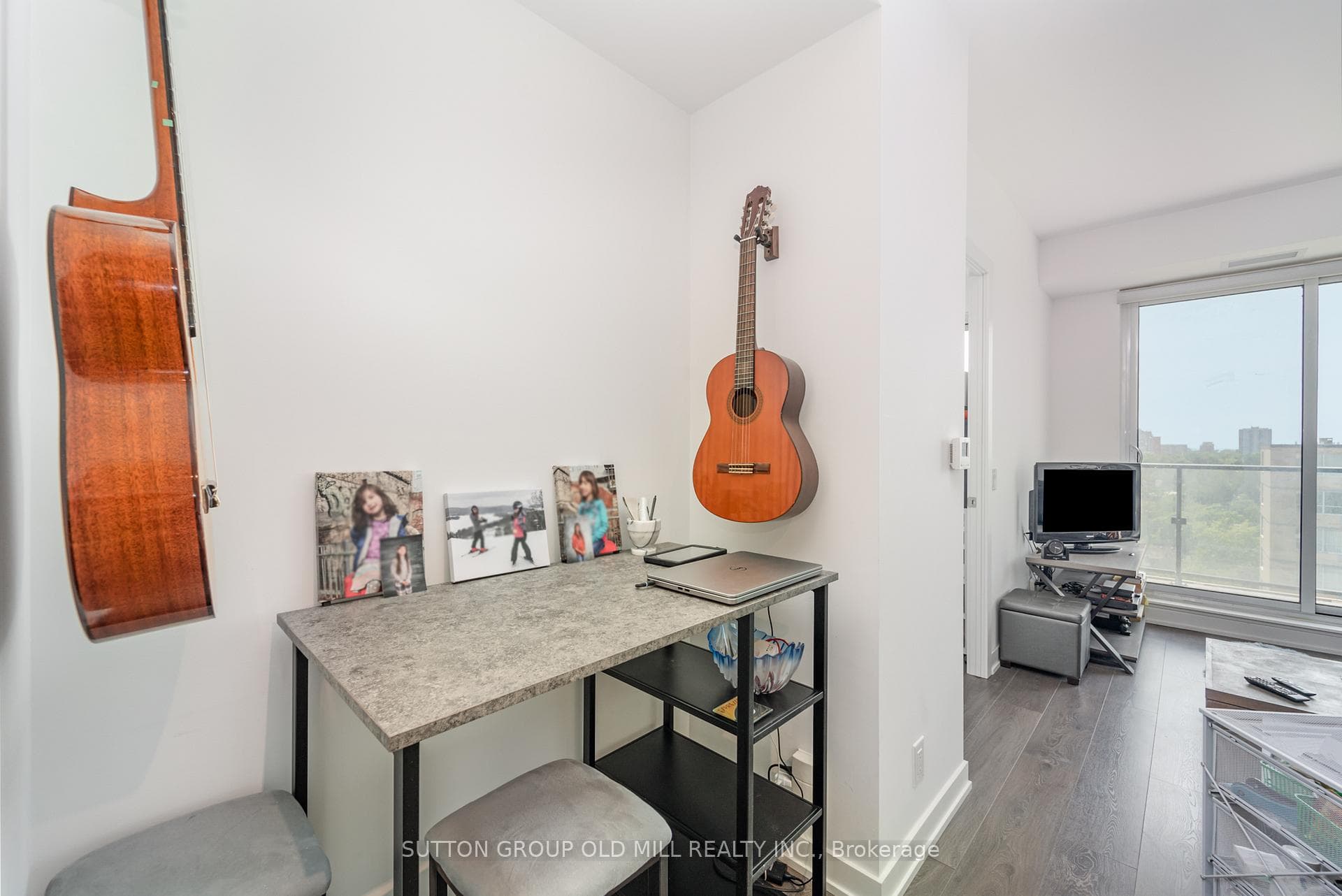 609 Avenue Road Unit 1108 photo 10