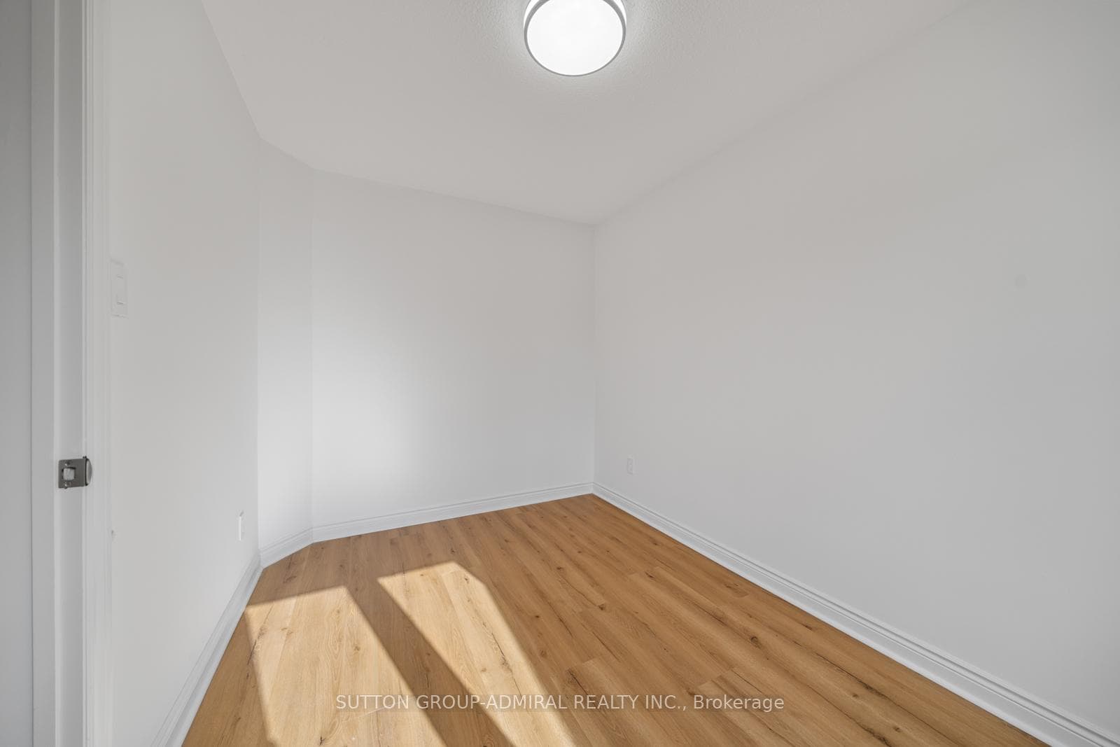 295 Fifth Avenue photo 5