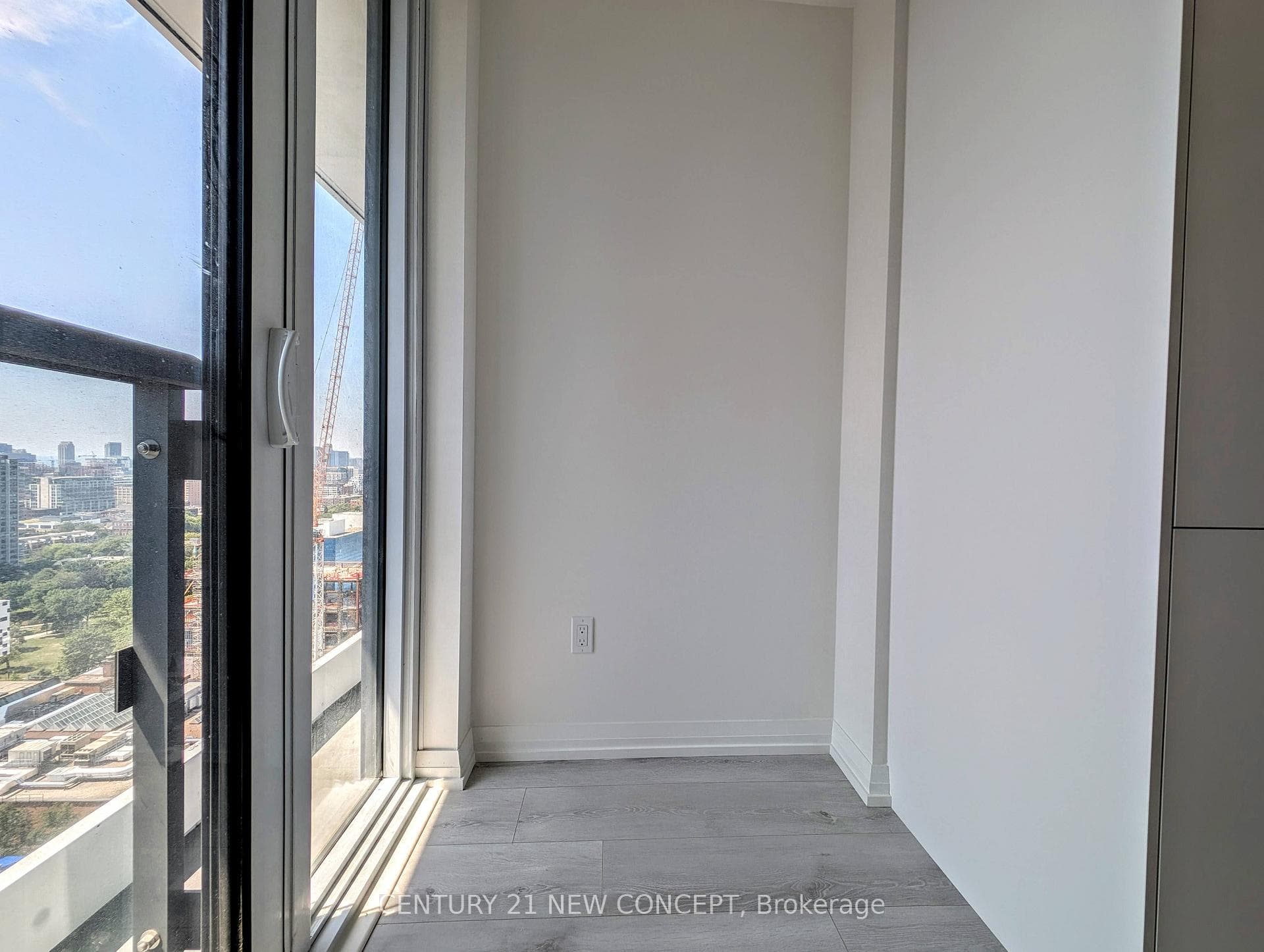280 Dundas Street Unit 2107 photo 12