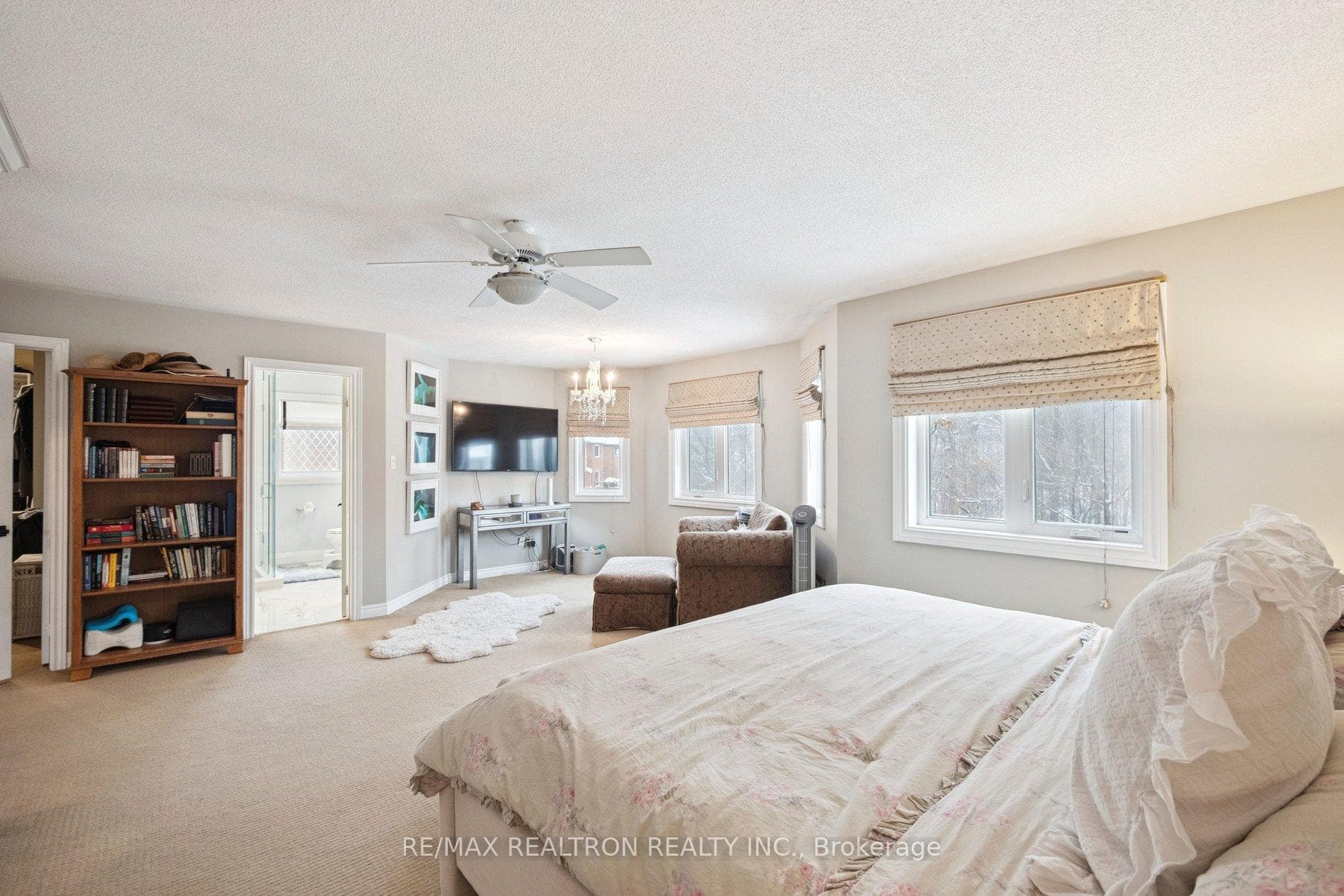 174 Hammerstone Crescent photo 25