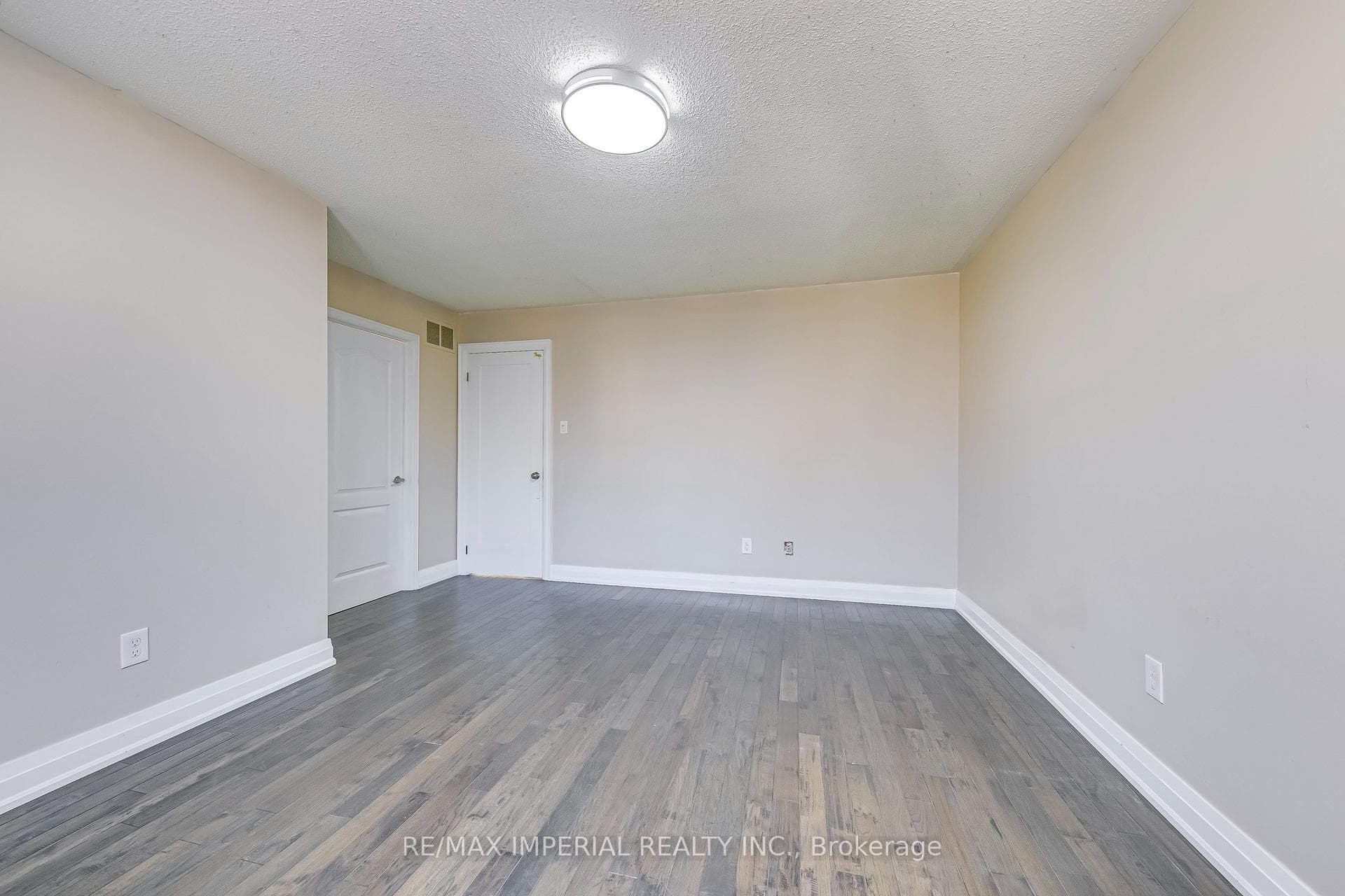 2920 Gulfstream Way photo 22