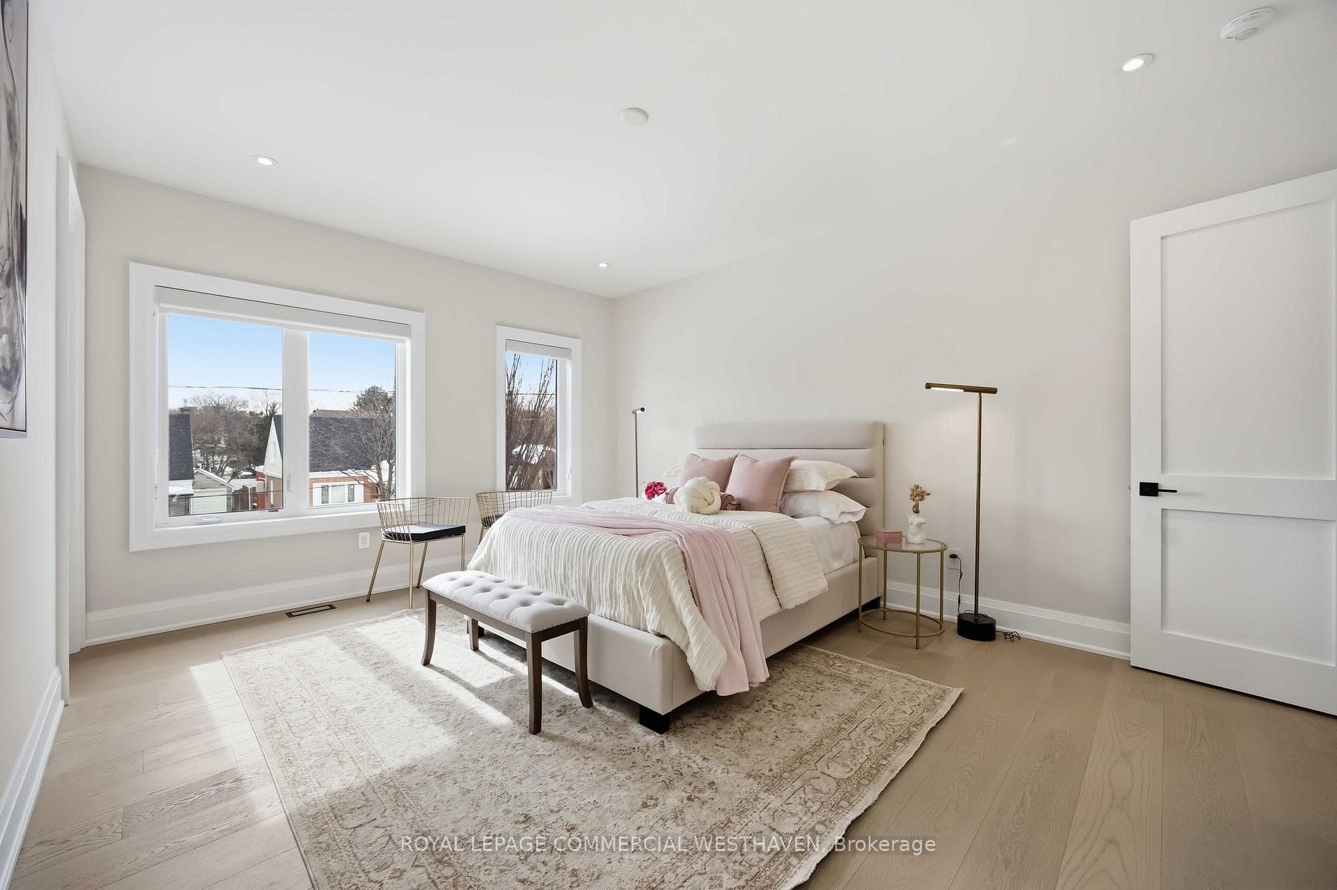 98 Charleswood Drive photo 16