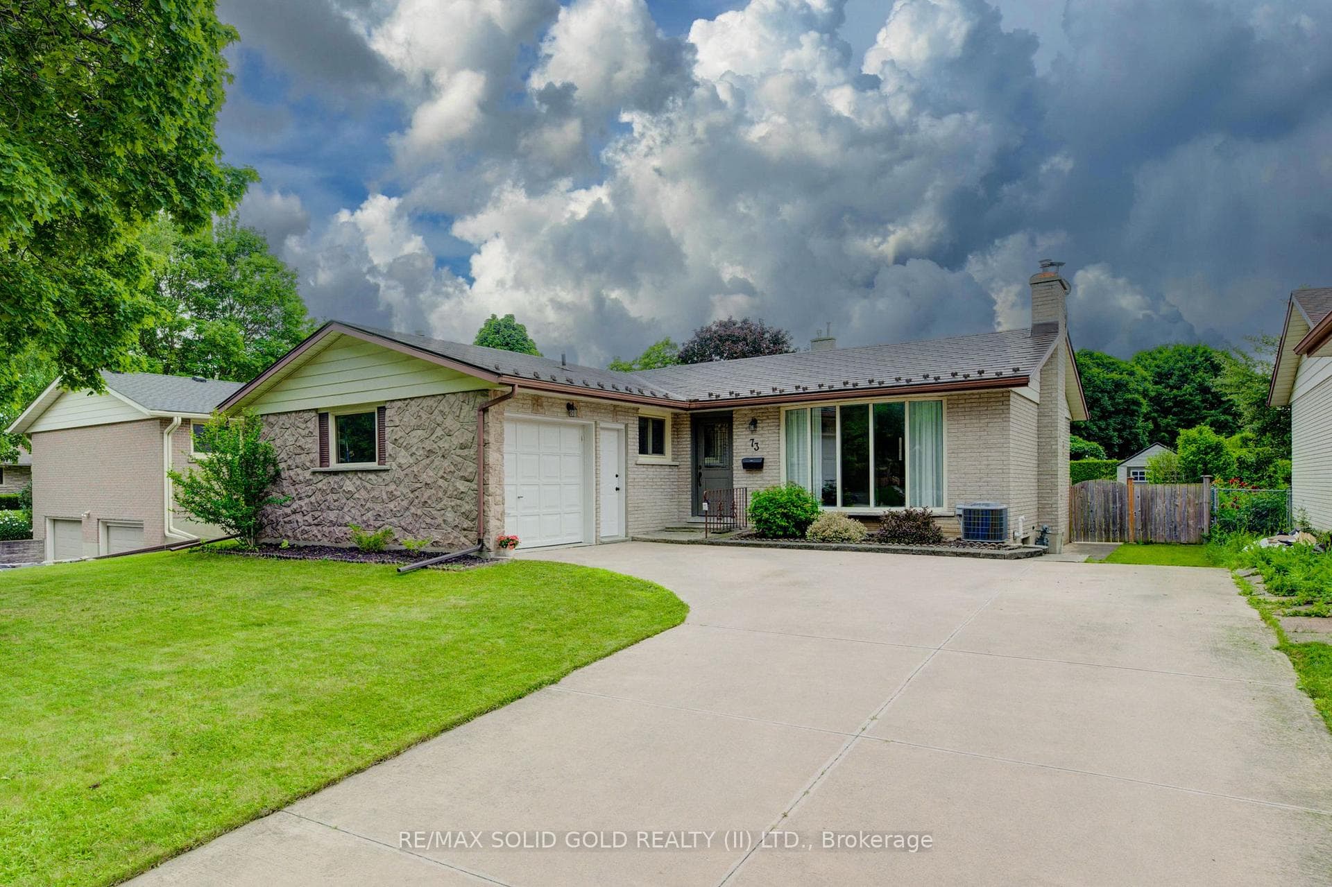73 Tupper Crescent photo 1