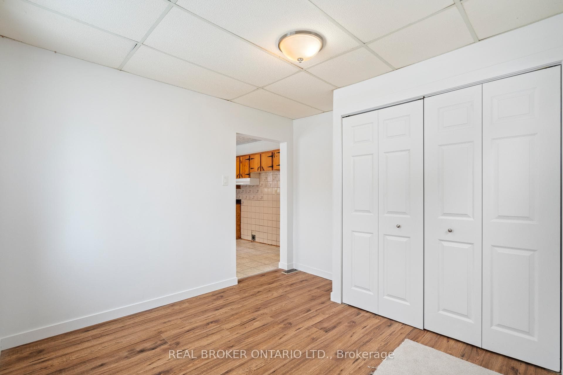 134 Catharine Street photo 16