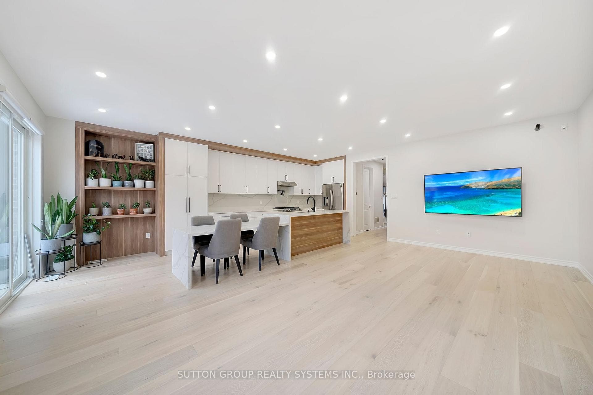 152 Beaveridge Avenue photo 12