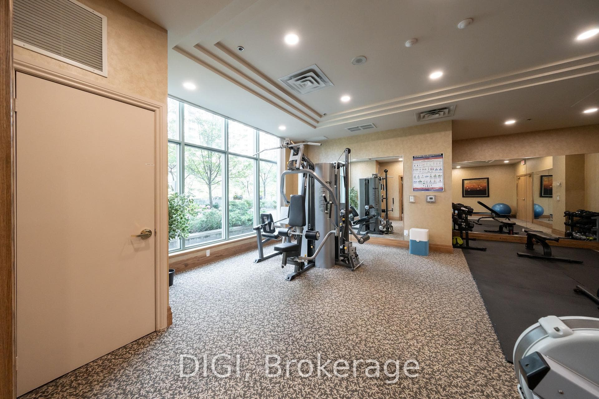 5500 Yonge Street Unit 1009 photo 25