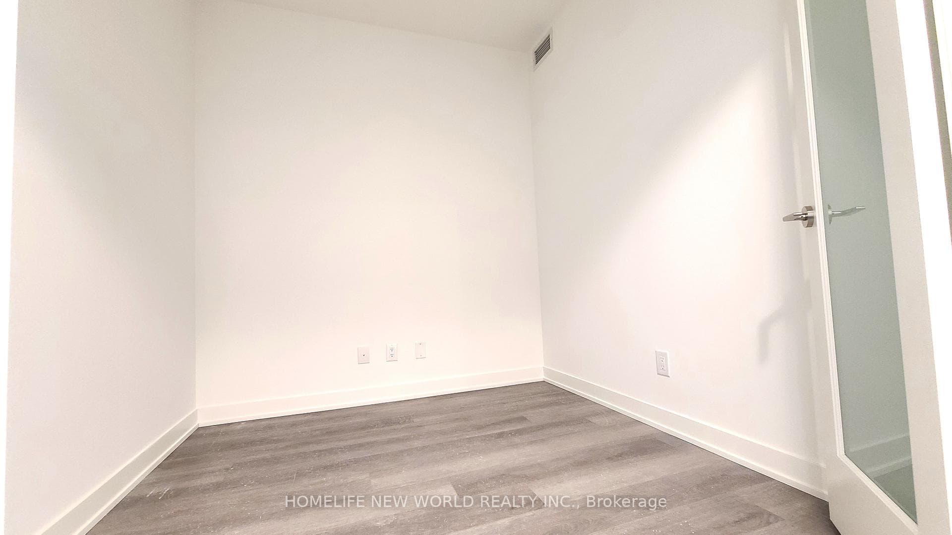 8119 Birchmount Road Unit 813 photo 6