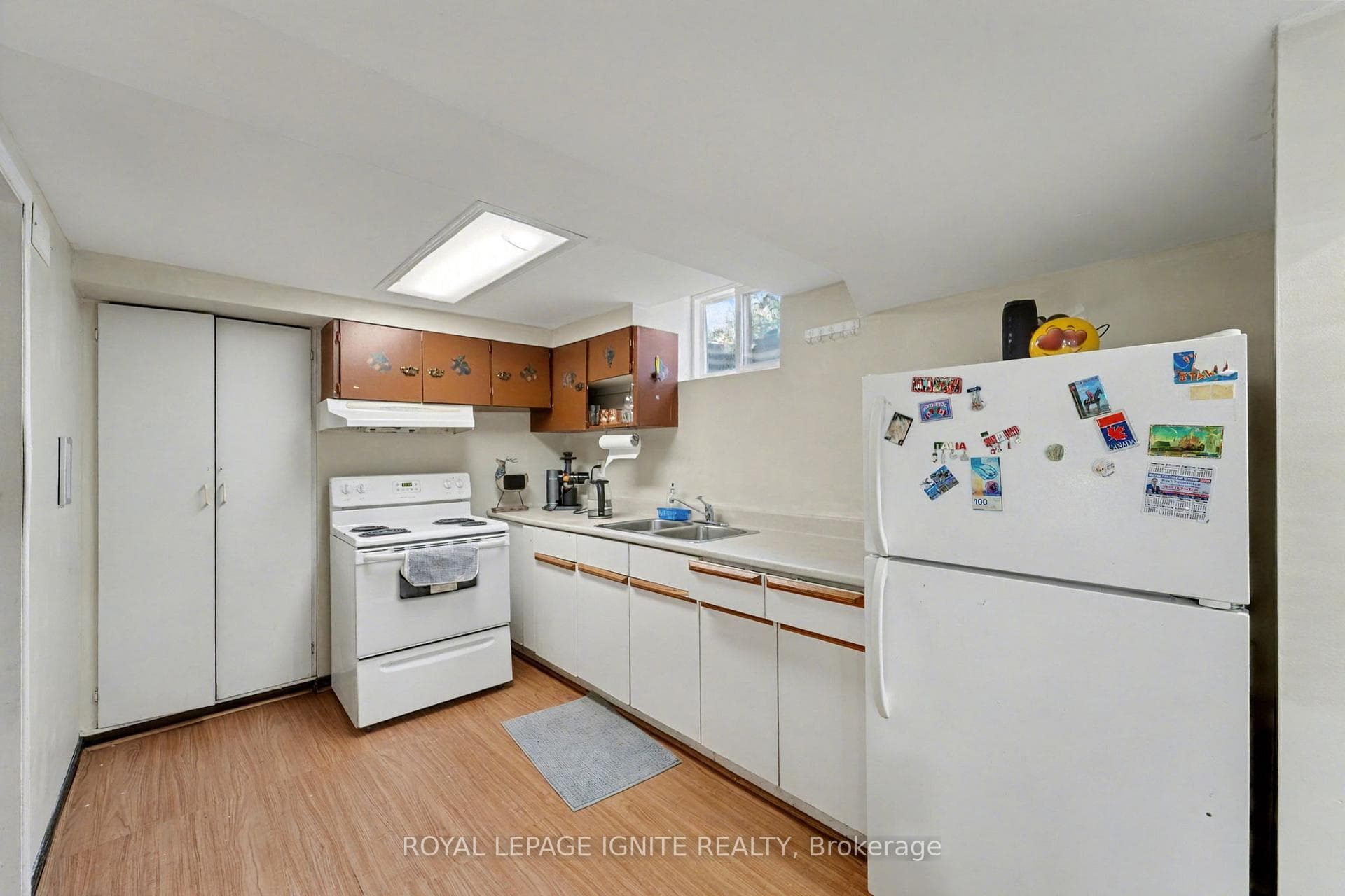 20 John Stoner Drive photo 32