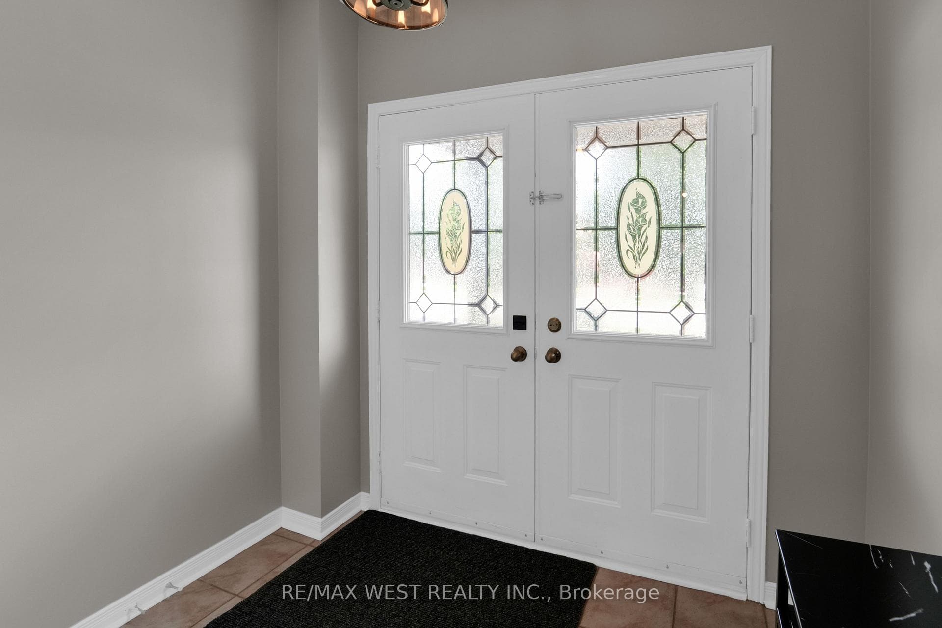 308 Via Carmine Avenue photo 2