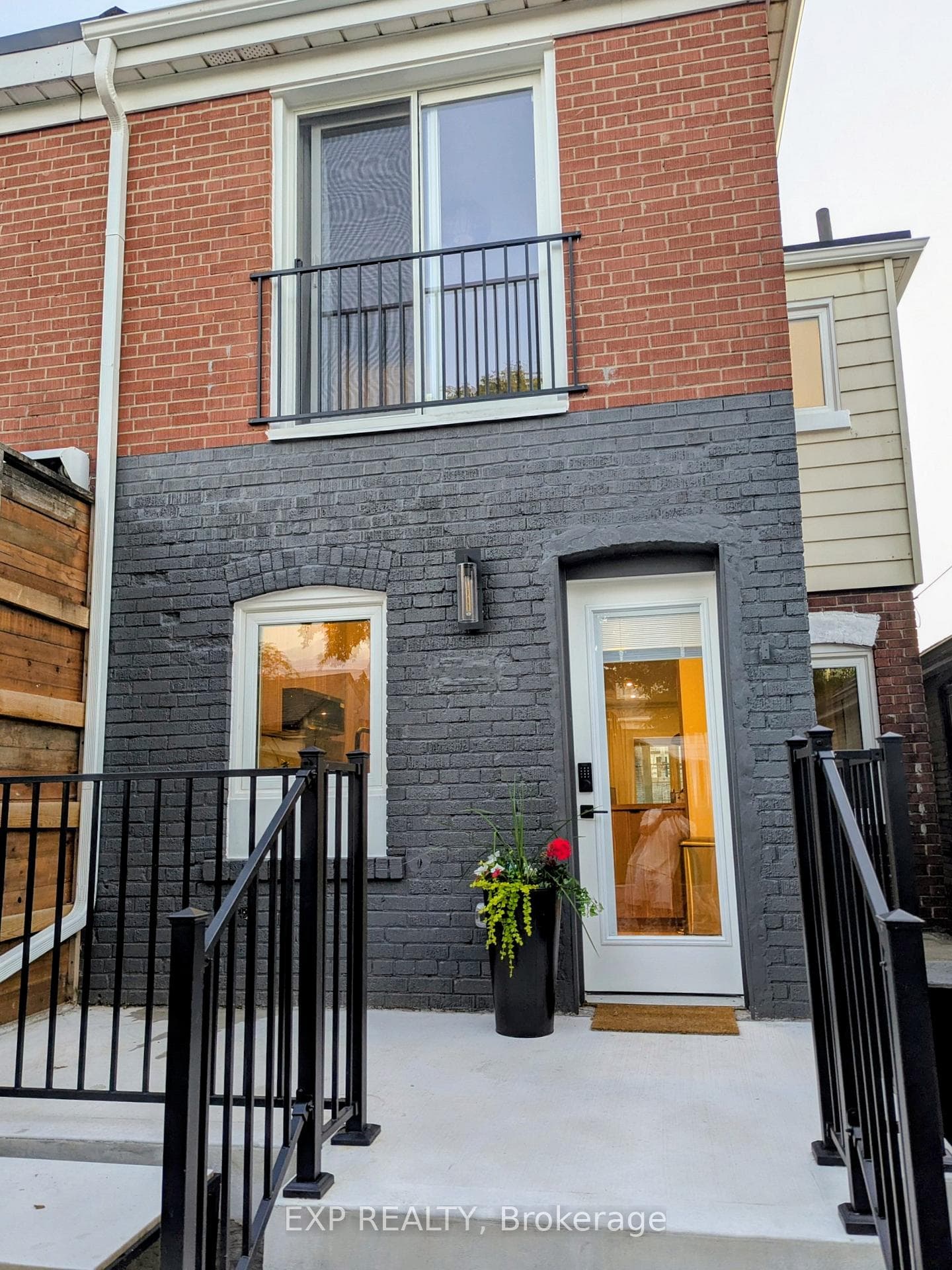 37 Gilbert Avenue photo 26