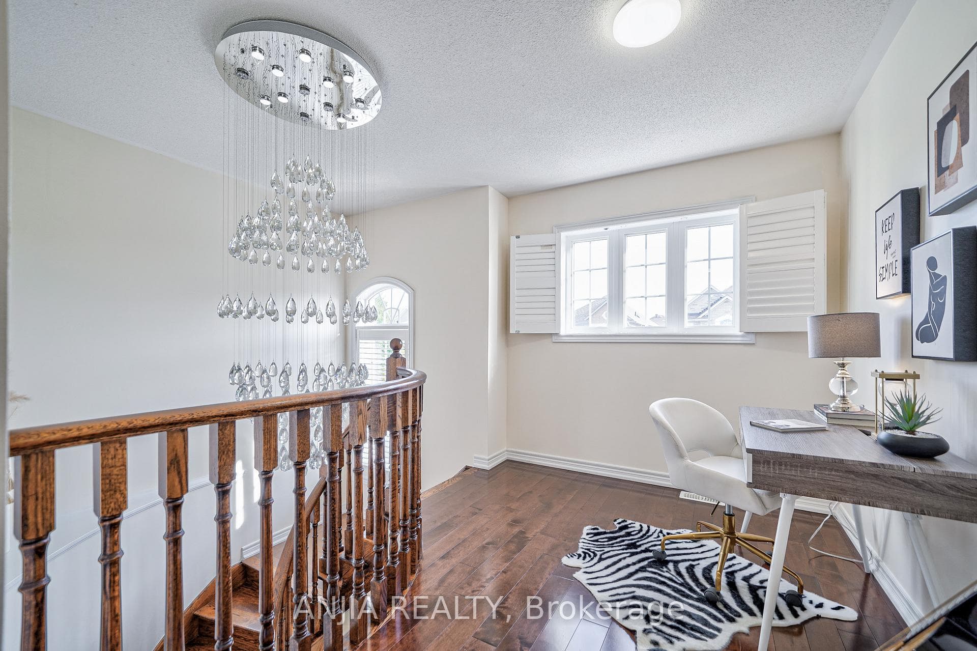12 Hermitage Boulevard photo 17