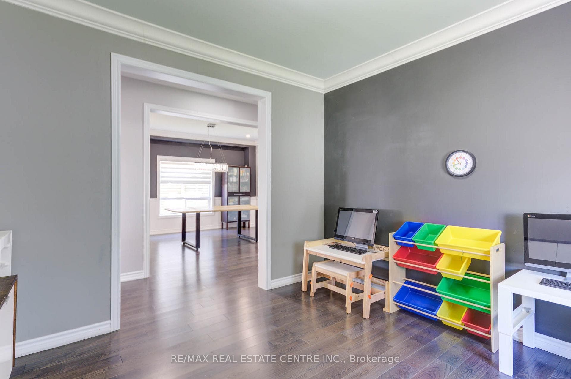 259 Irwin Street photo 20