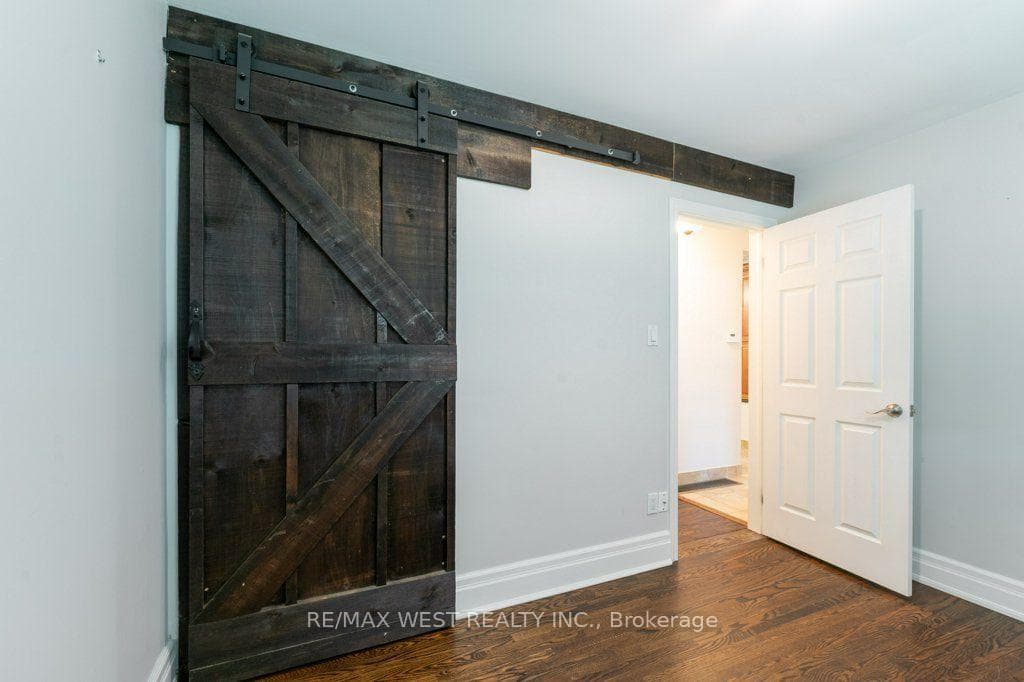 67 May Avenue photo 18