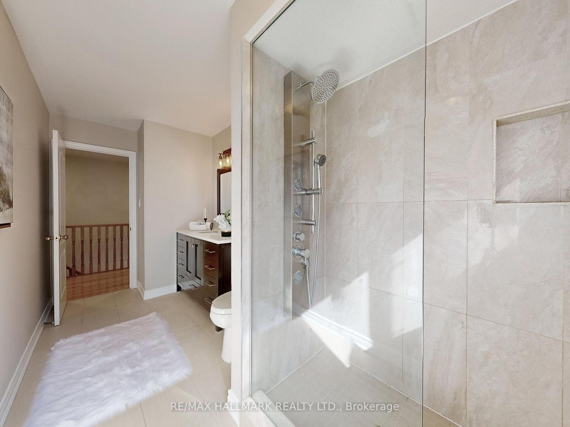 47 Montebello Crescent photo 29