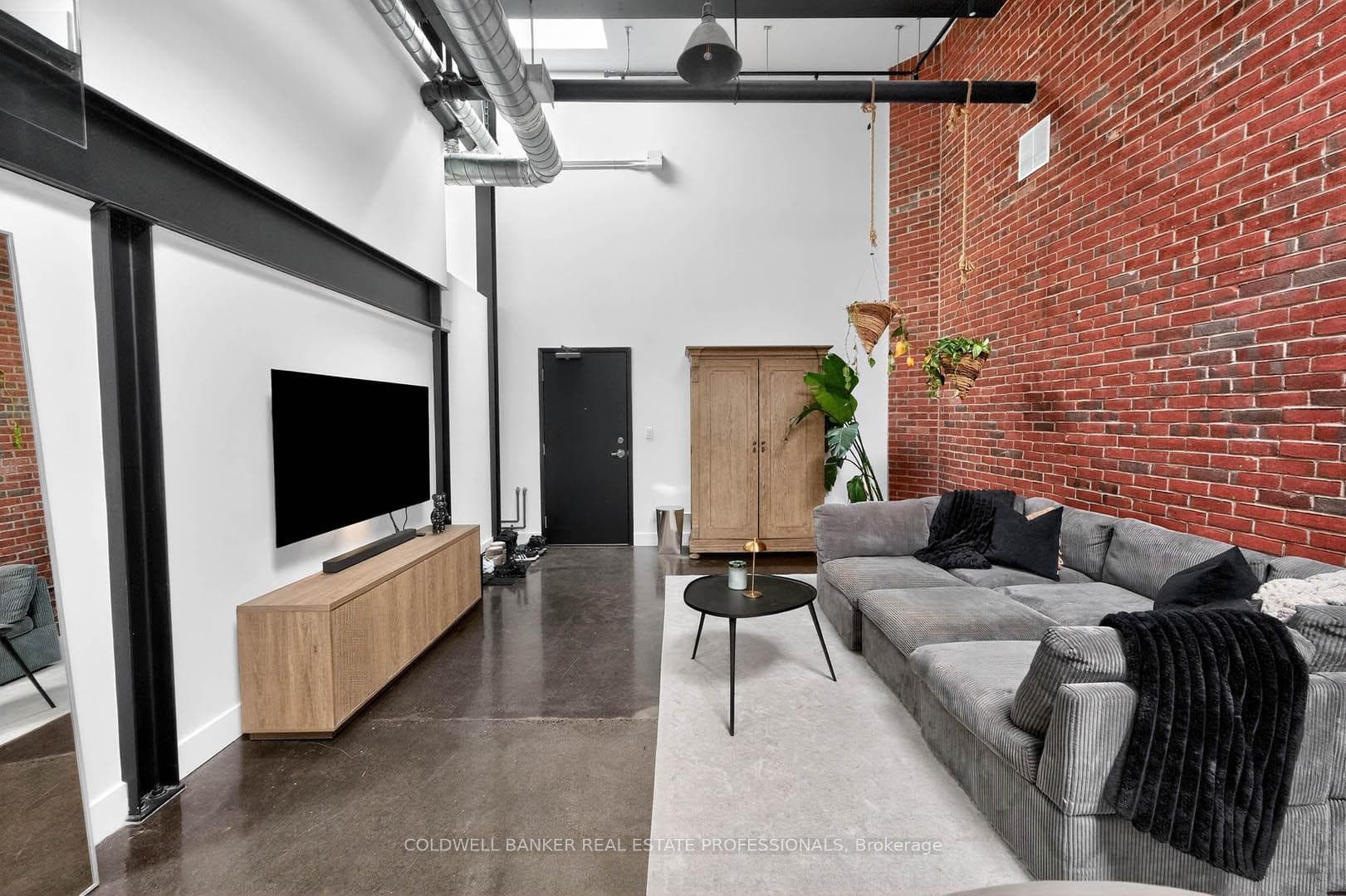 326 Carlaw Avenue Unit 127 photo 7