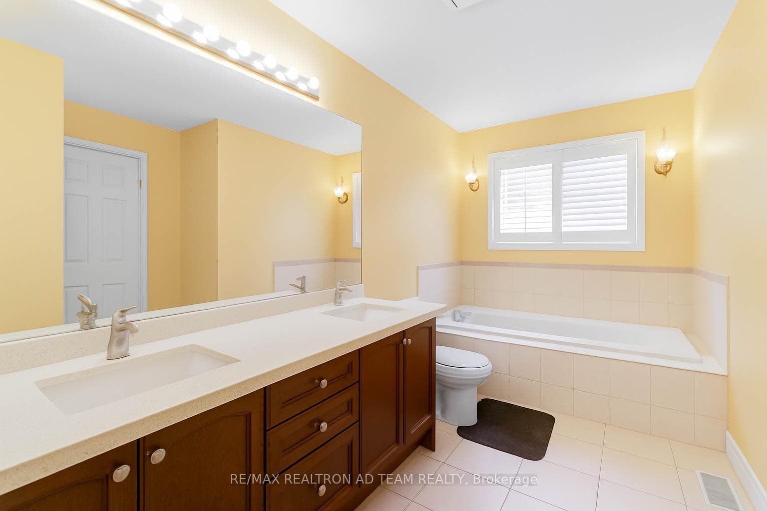 498 Tremblant Court photo 25