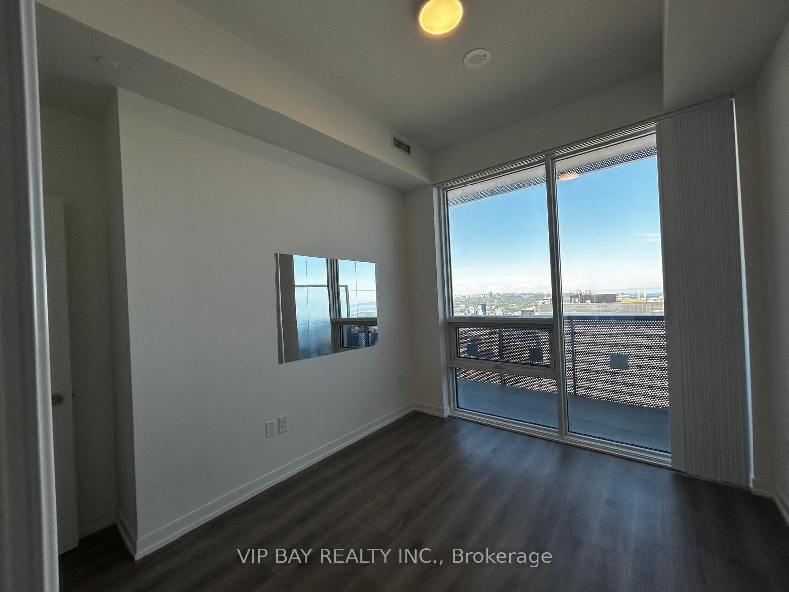 138 Downes Street Unit 5905 photo 14