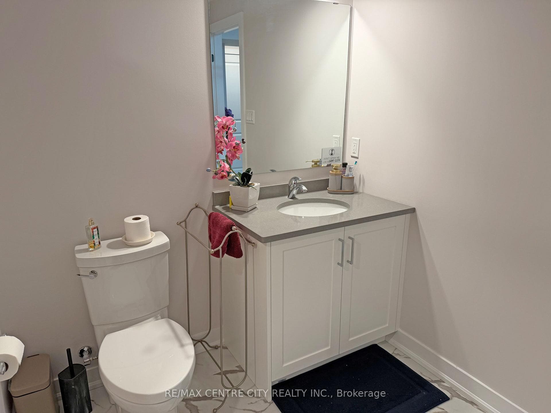 LOWER LEVEL 3-PC BATH