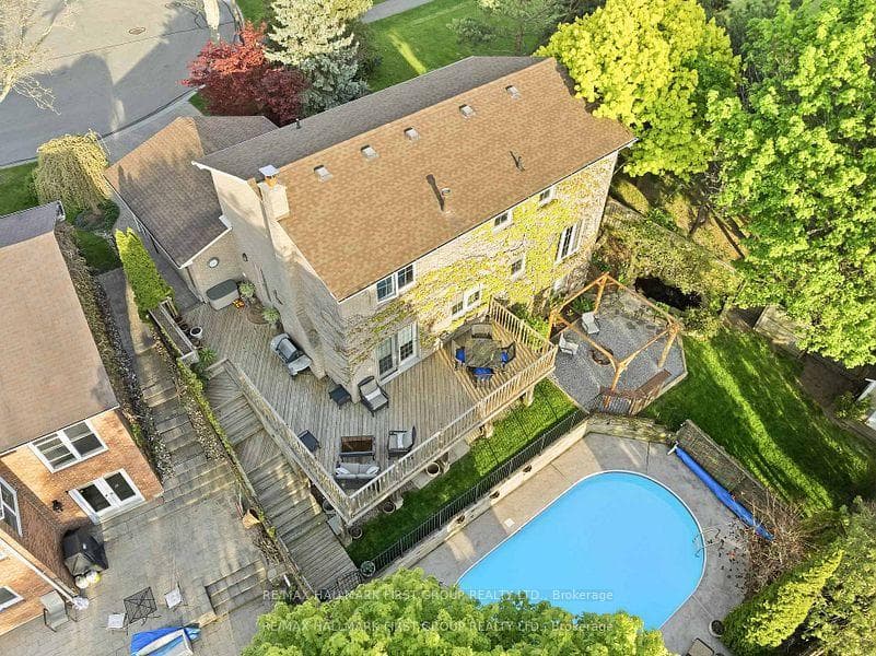 14 Ormandy Court photo 44