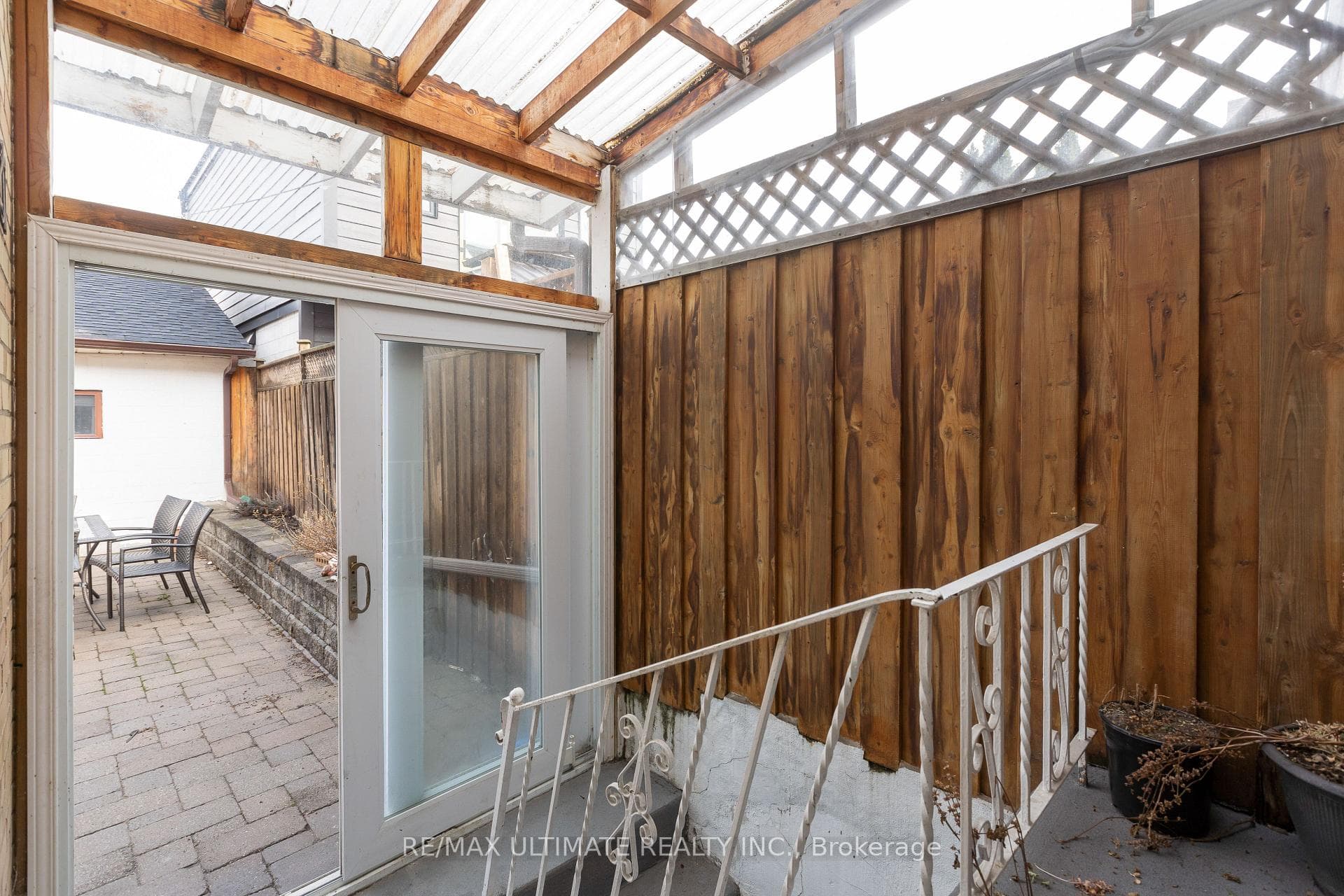 116 Ascot Avenue photo 34