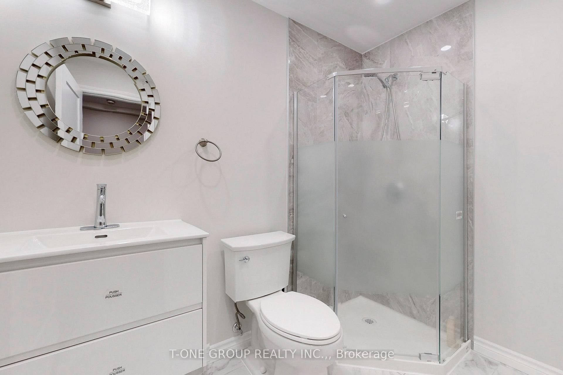 87 Robert Berry Crescent photo 31