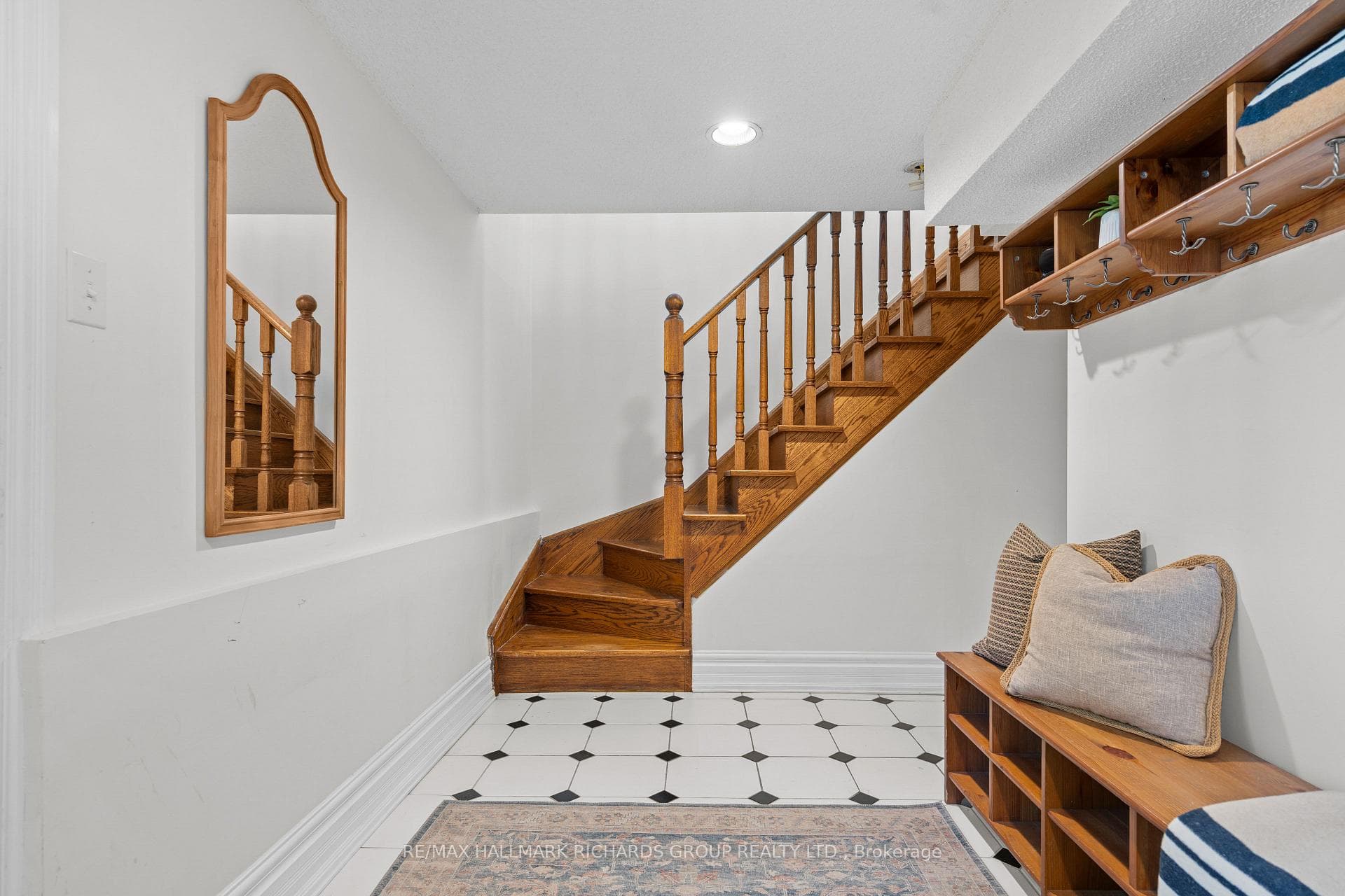 180 Willow Avenue photo 22
