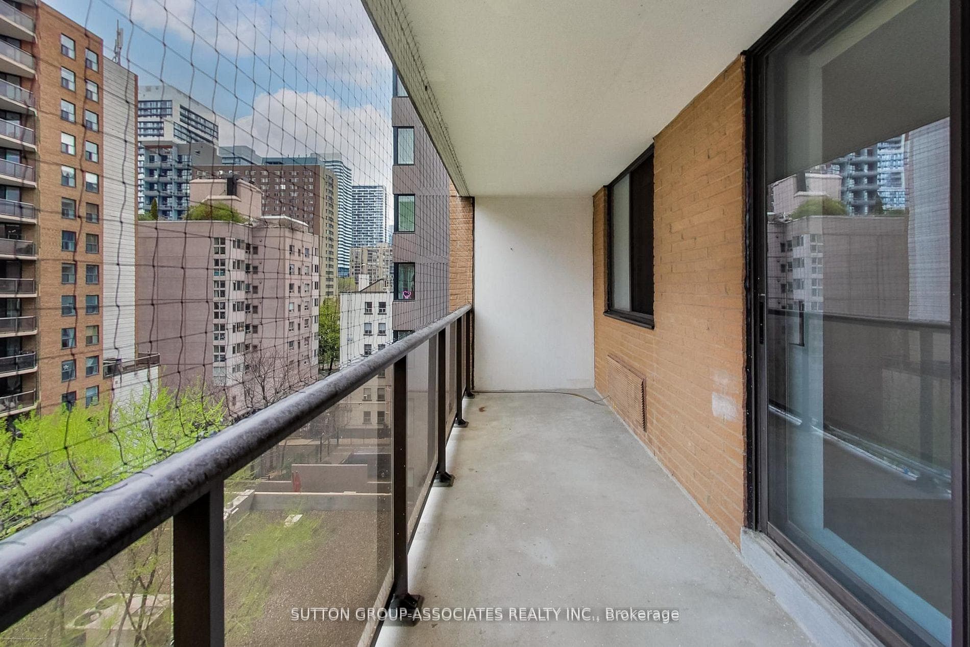 250 Jarvis Street Unit 804 photo 18