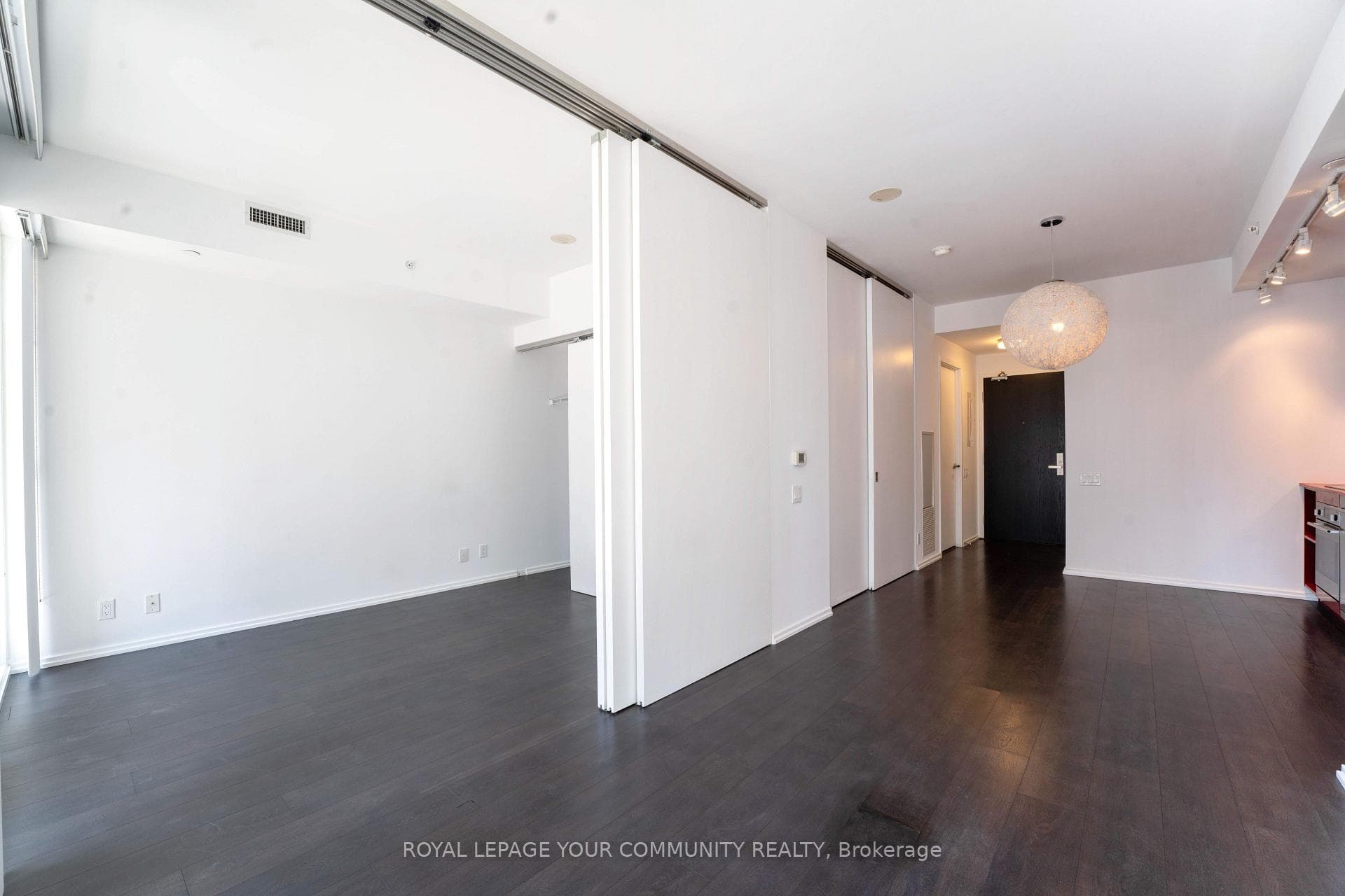 125 Peter Street Unit 1511 photo 10