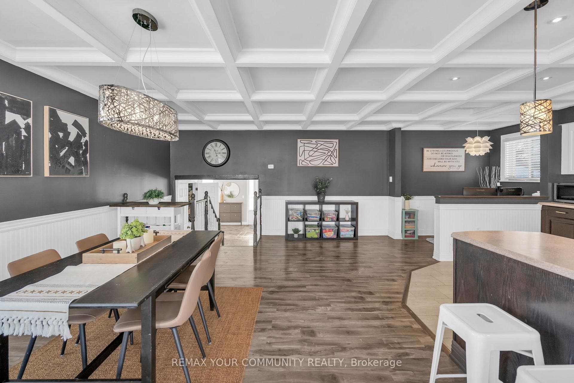 162 Bessborough Drive photo 27