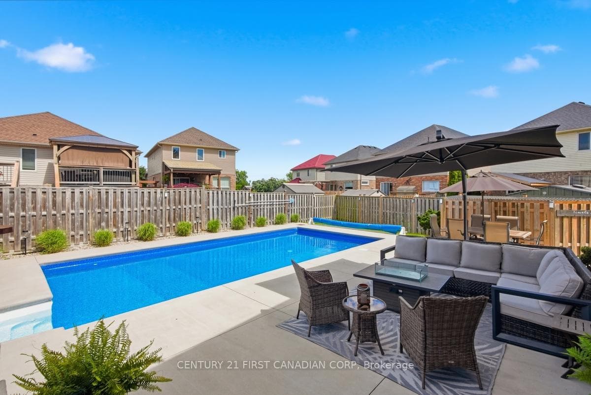 1694 Green Gables Road photo 40