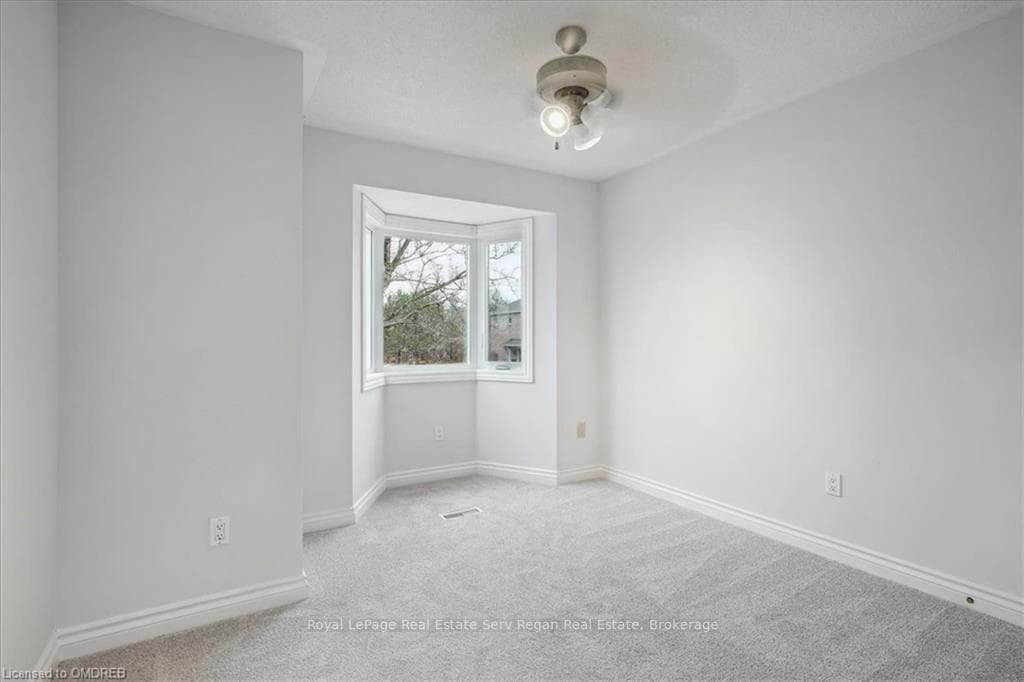 5490 GLEN ERIN Drive Unit 19 photo 23