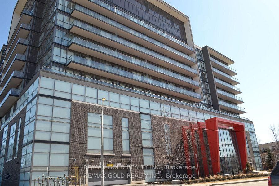 15 James Finlay Way Unit 733 photo 1