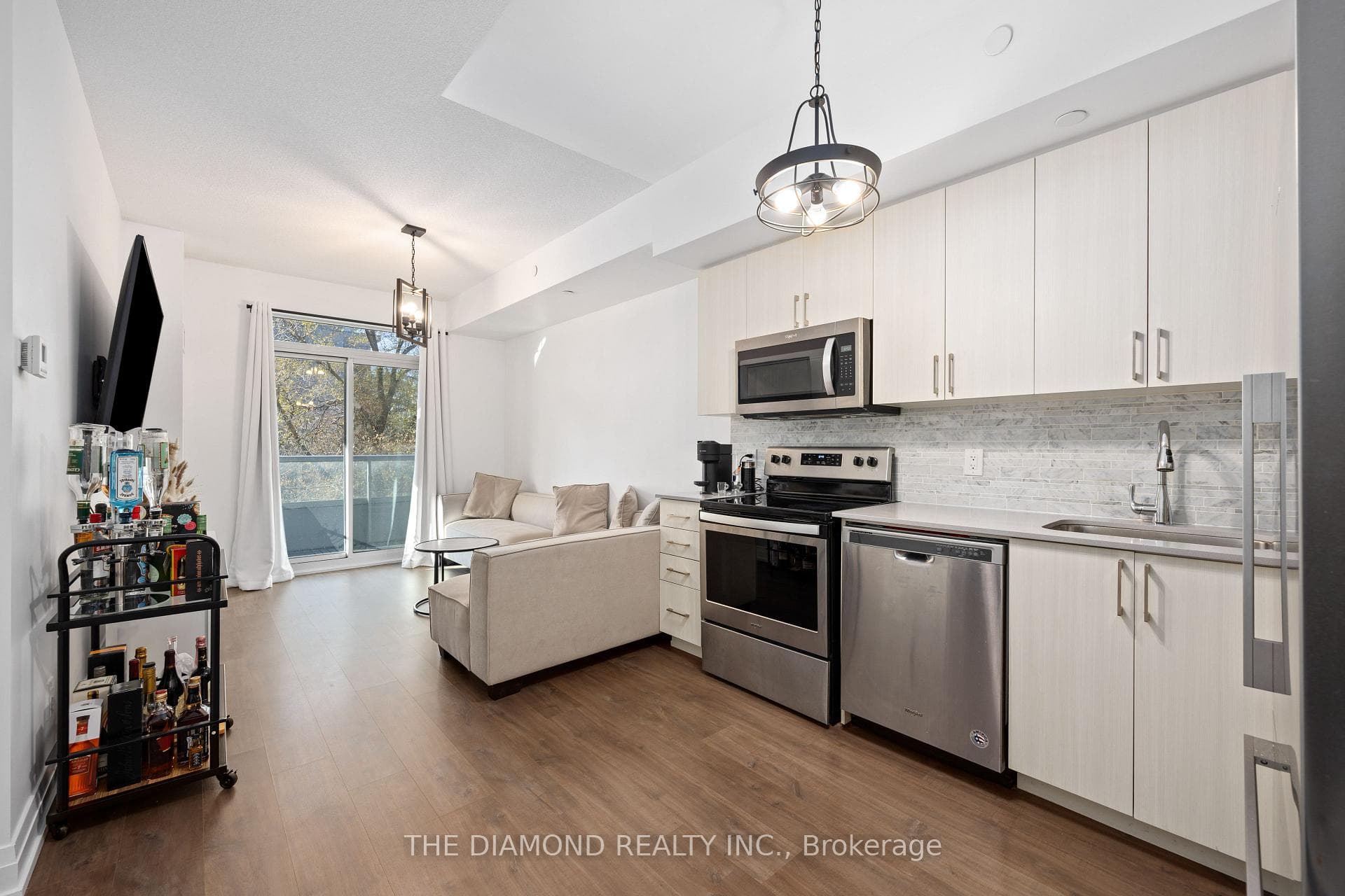591 Sheppard Avenue Unit 312 photo 12